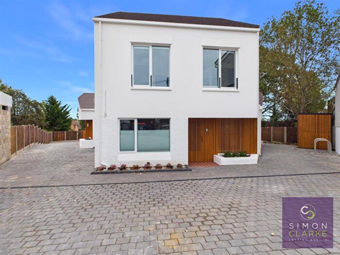 2 Bedroom Apartment To Rent In Weirdale Avenue, Whetstone, N20