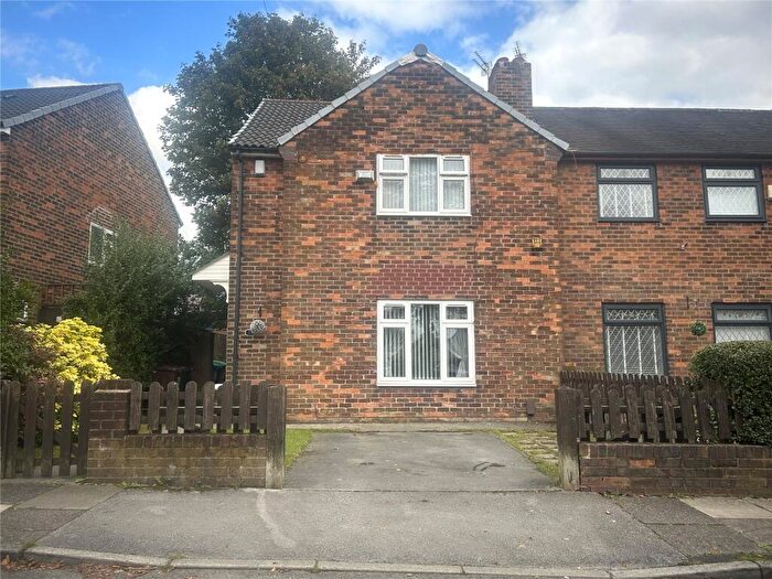 2 Bedroom Semi-Detached House For Sale In Elm Road, Limeside, Oldham, OL8