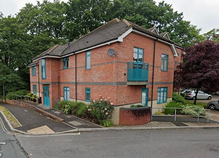 1 Bedroom Flat To Rent In Hollybrook Avenue, Southampton, Hampshire, SO16