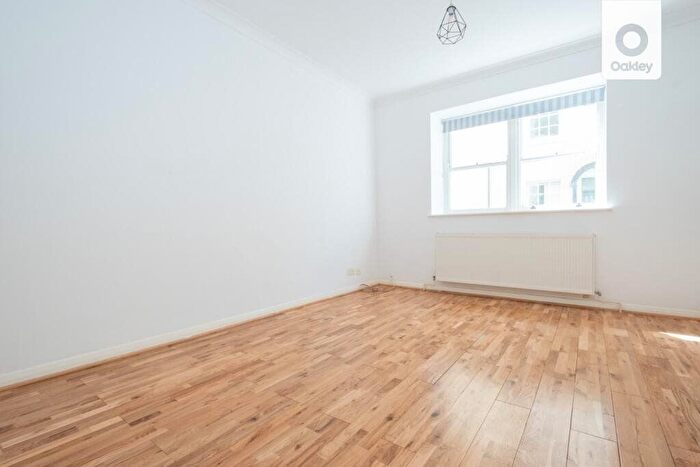 1 Bedroom Flat To Rent In Marine Parade, Brighton, BN2
