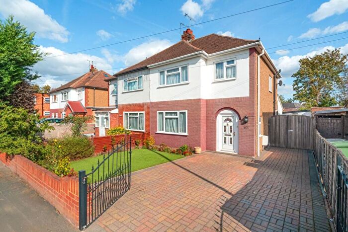 3 Bedroom Semi Detached House For Sale In Lake End Road, Taplow, SL6