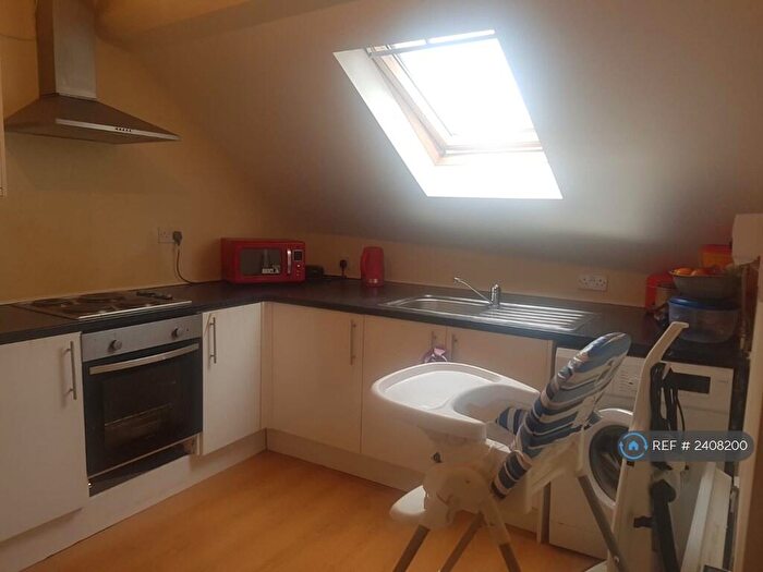 3 Bedroom Flat To Rent In Cambridge Street, Leicester, LE3