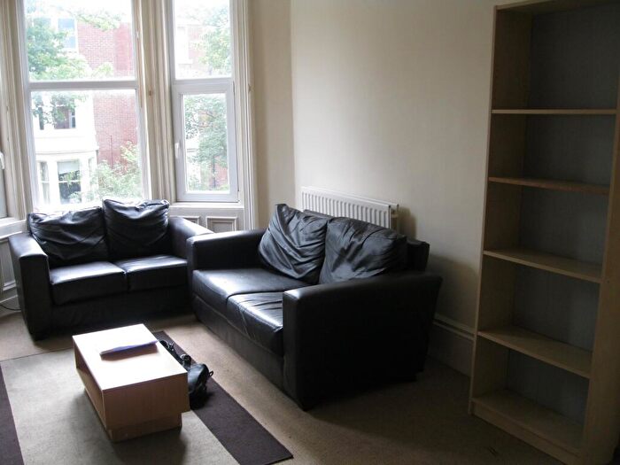 3 Bedroom Flat To Rent In St Georges Terrace, Jesmond, Newcastle Upon Tyne, NE2