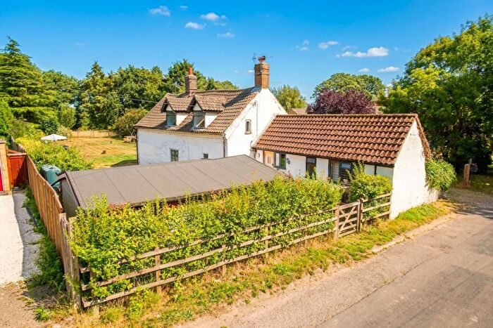 4 Bedroom Detached House For Sale In School Road, Frettenham, Norwich, NR12