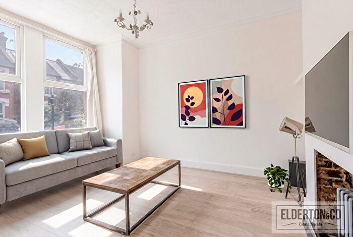 2 Bedroom Flat To Rent In Southey Road, London, N15