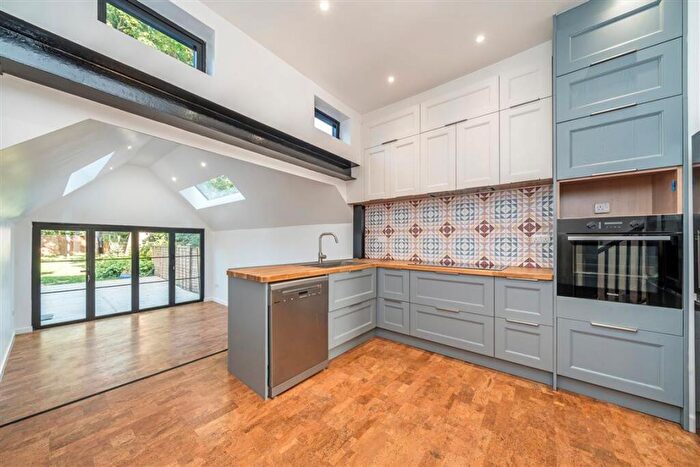 3 Bedroom House To Rent In Lee High Road, Lee, SE12