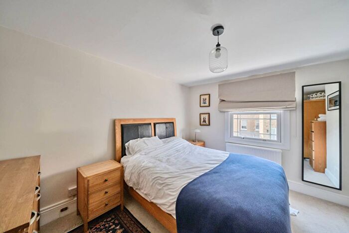 1 Bedroom Flat For Sale In Lilyville Road, Parsons Green, London, SW6