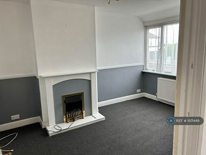2 Bedroom Terraced House To Rent In St. James Avenue, Ramsgate, CT12