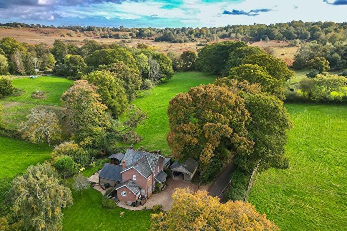4 Bedroom Country House For Sale In Shobley, BH24
