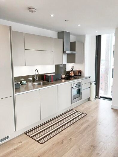 2 Bedroom Apartment To Rent In Great Eastern Road London, E15