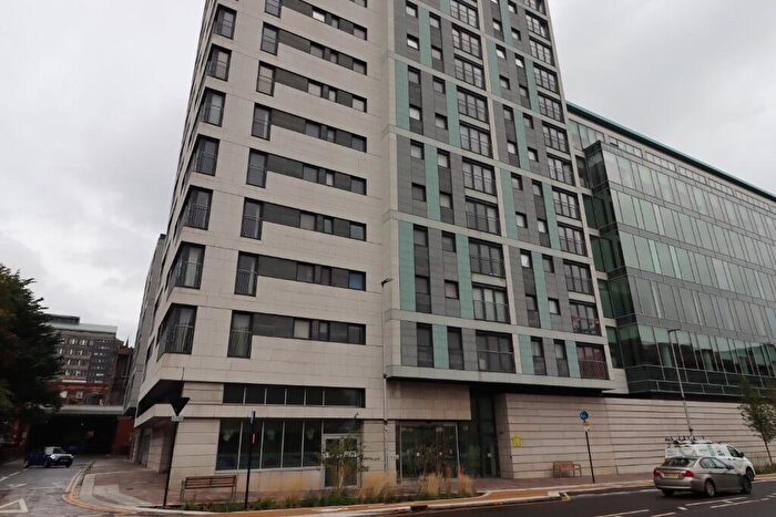 2 Bedroom Flat To Rent In Argyle Street, City Centre, Glasgow, G2