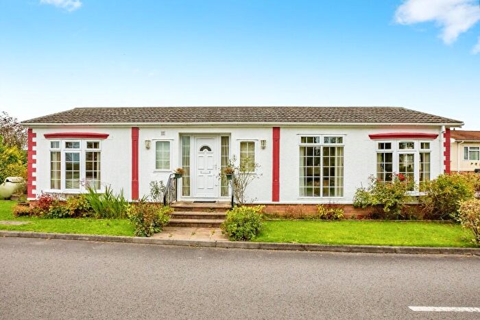 3 Bedroom Park Home For Sale In The Dell, Builth Wells, Powys, Mid Wales, LD2