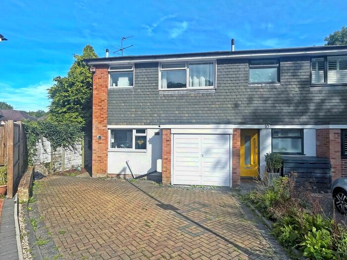 3 Bedroom End Of Terrace House To Rent In Clayton Walk, Little Chalfont, HP7