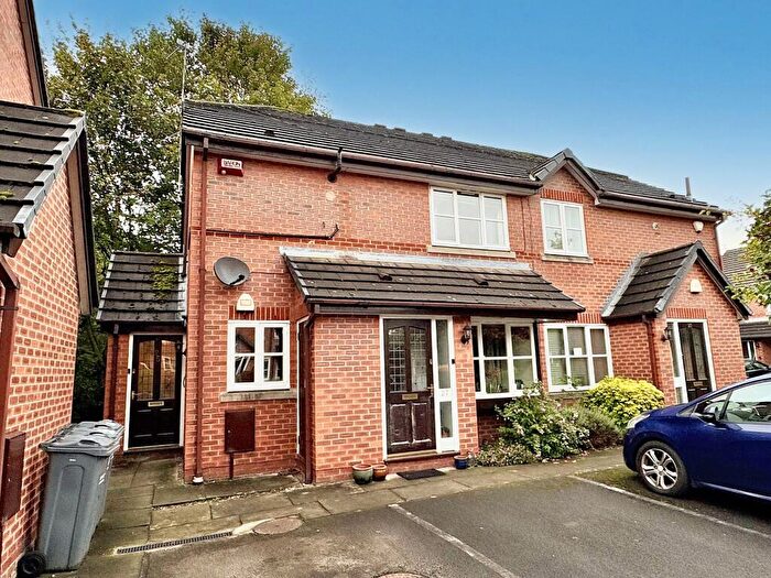 2 Bedroom Apartment To Rent In Anchorside Close, Manchester, M21