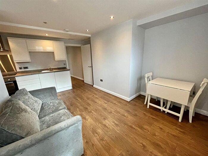 1 Bedroom Flat To Rent In Princes Buildings, Dale Street, L2