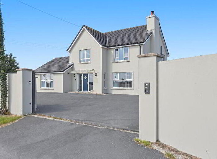 4 Bedroom Detached House For Sale In Gibsons Lane, Bangor, BT19