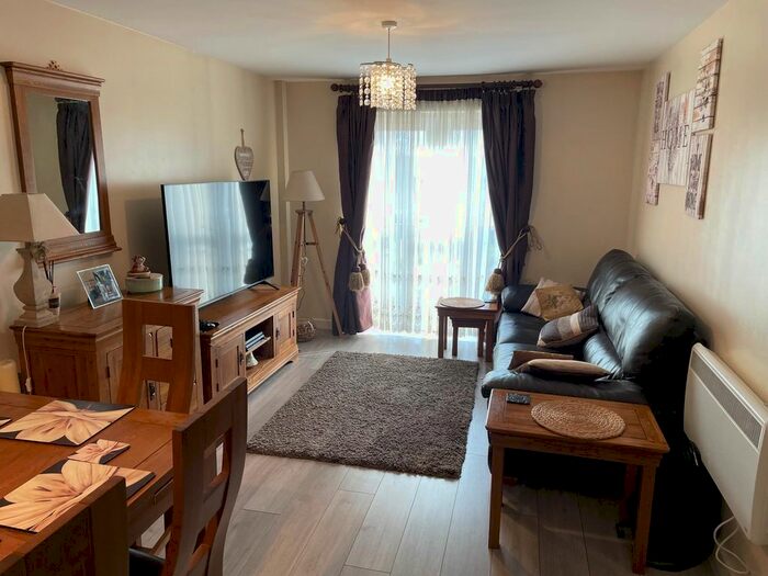 2 Bedroom Flat To Rent In Stewartby Avenue, Hampton Vale, Peterborough, PE7