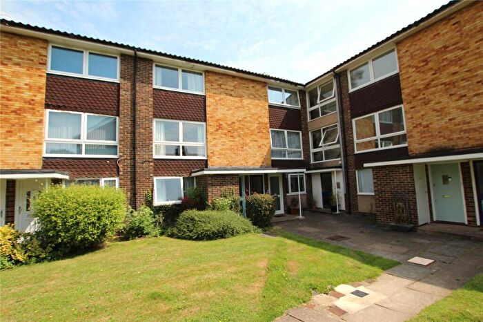 2 Bedroom Apartment To Rent In Wokingham Road, Bracknell, Berkshire, RG42