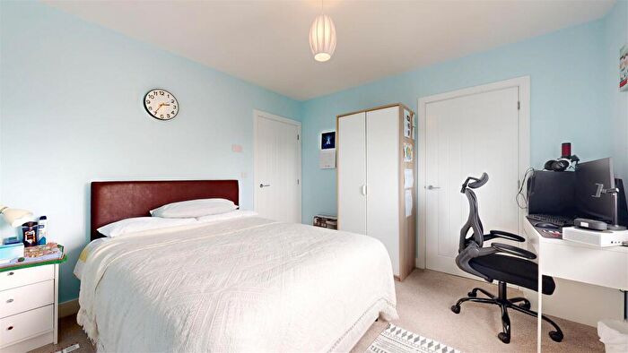 2 Bedroom Semi-Detached House For Sale In Bumpers Lane, Portland, DT5