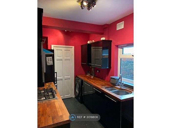 2 Bedroom Terraced House To Rent In Cardiff Road, Watford, WD18