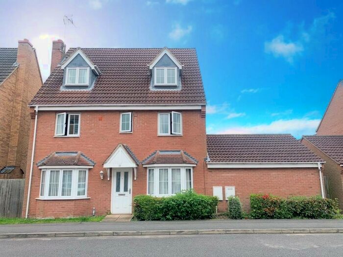 5 Bedroom House To Rent In Geddington Road, Peterborough, PE2