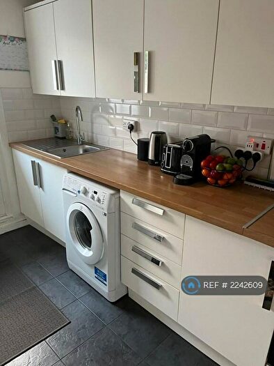 1 Bedroom Flat To Rent In New Cross, London, SE14