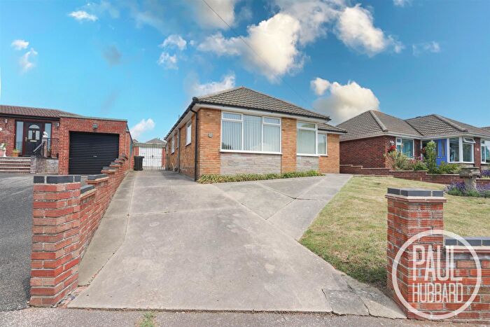 3 Bedroom Detached Bungalow For Sale In Crestview Drive, Lowestoft, NR32
