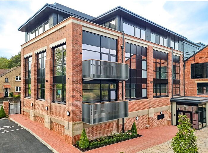 2 Bedroom Flat For Sale In Pool Road, Pool In Wharfedale, LS21