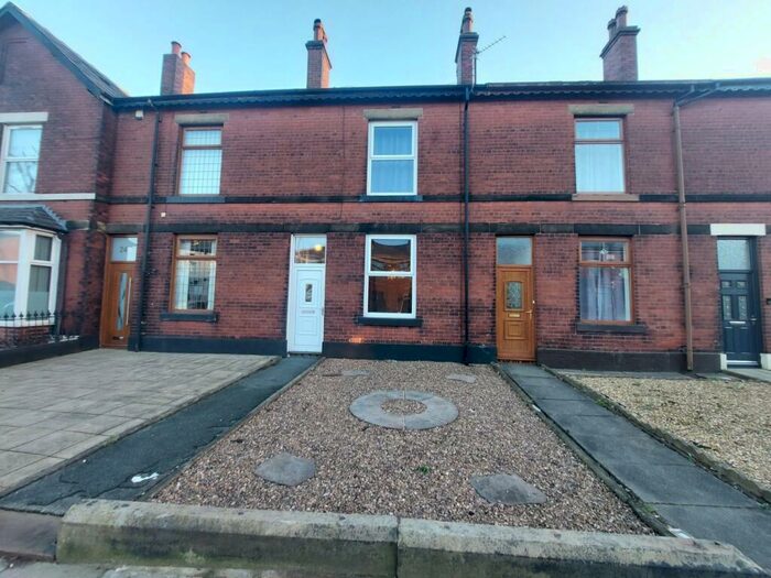 2 Bedroom Terraced House To Rent In Bolton Road, Bury, BL8