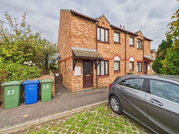 1 Bedroom End Of Terrace House For Sale In St. Johns Way, Corringham, SS17
