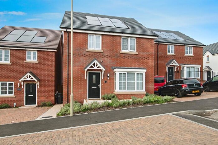 4 Bedroom Detached House For Sale In Claughton Fields, Dudley, DY2