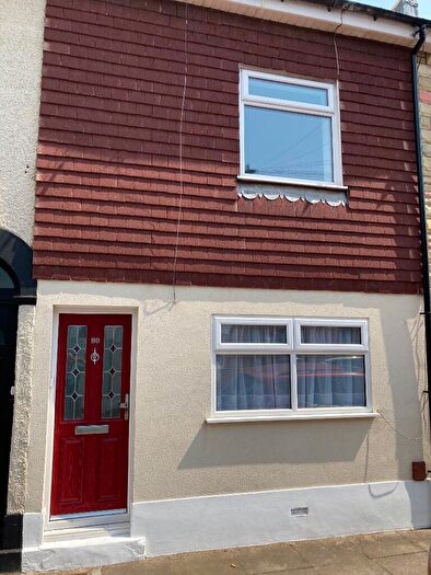 3 Bedroom Terraced House To Rent In Brompton Road, Portsmouth, Hampshire, PO4