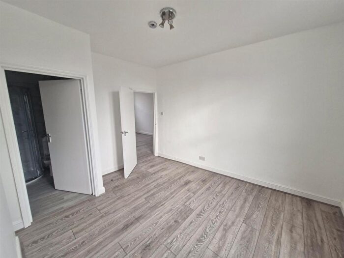 1 Bedroom Flat To Rent In Park Lane, London, N17