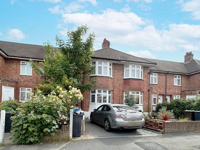 2 Bedroom Maisonette To Rent In Errol Gardens, New Malden, KT3