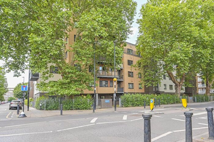 1 Bedroom Flat To Rent In Stepney Way, Whitechapel, London, E1