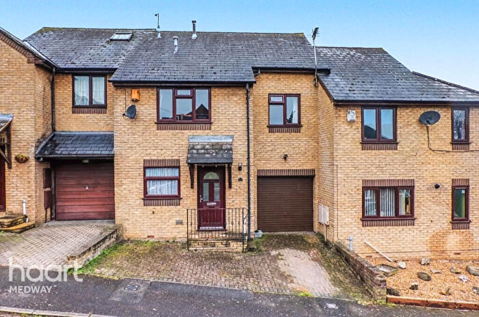 3 Bedroom Semi Detached House For Sale In Five Bells Lane, Rochester, ME1