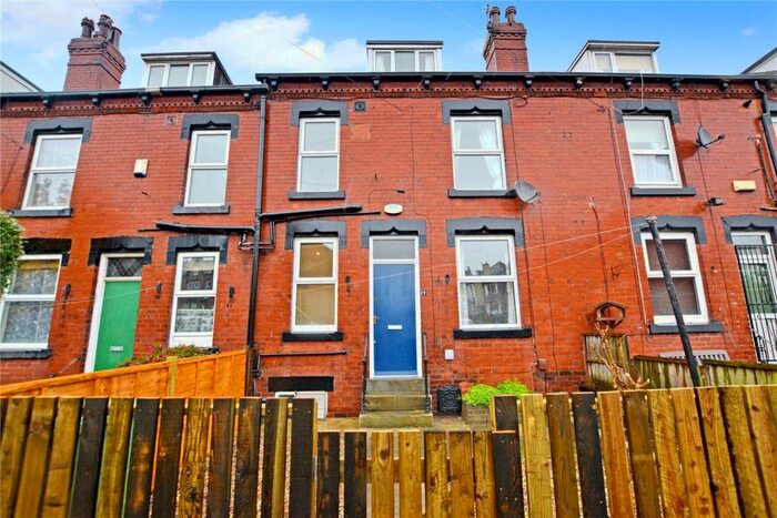 2 Bedroom Terraced House To Rent In Nancroft Mount, Leeds, West Yorkshire, LS12