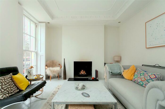 2 Bedroom Flat To Rent In Southgate Road, De Beauvoir, N1