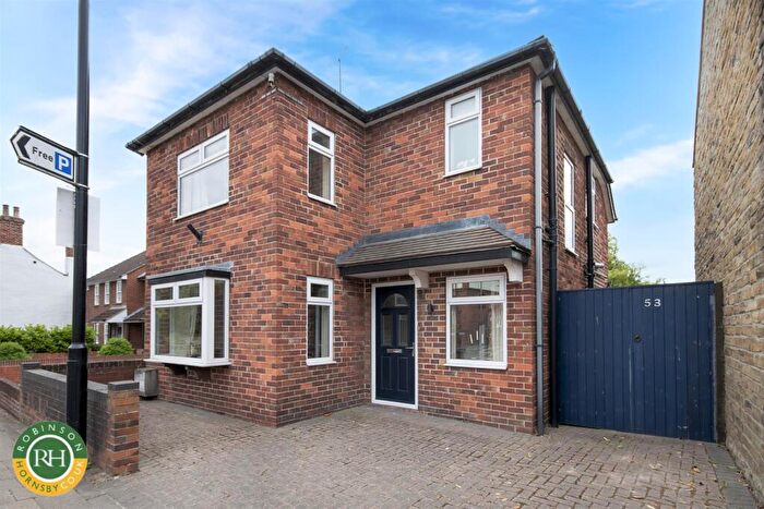 2 Bedroom Detached House For Sale In Westgate, Tickhill, Doncaster, DN11