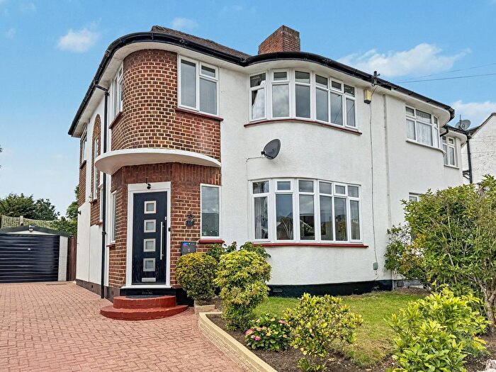 3 Bedroom Semi Detached House For Sale In Beaumont Road, Petts Wood, Orpington, BR5