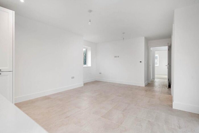 4 Bedroom Detached House For Sale In Stanion Road, Brigstock, Kettering, NN14