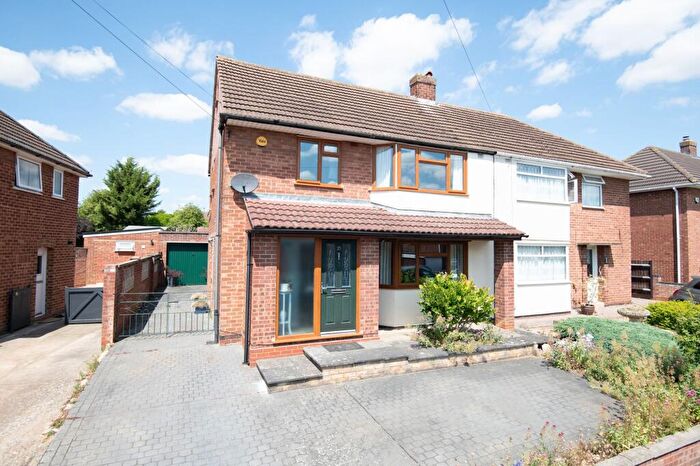 3 Bedroom Semi-Detached House For Sale In Fourth Avenue, Wellingborough, NN8