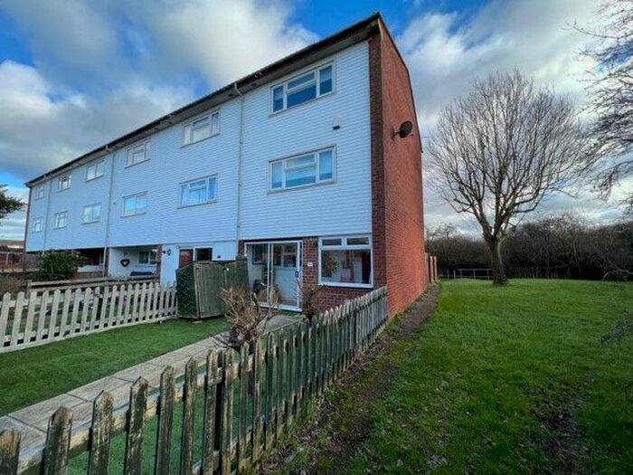 4 Bedroom End Of Terrace House To Rent In Abbotts Drive, Waltham Abbey, EN9