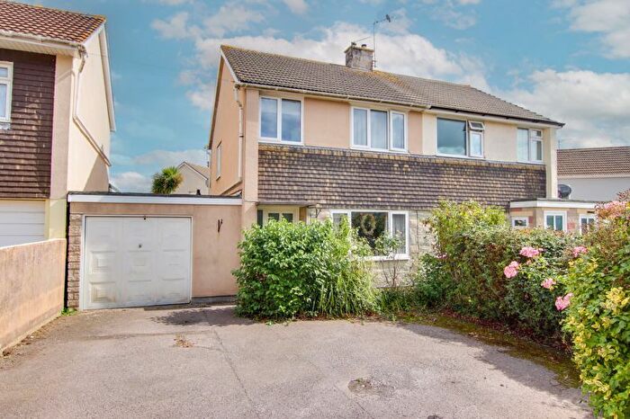 3 Bedroom Semi-detached House For Sale In Burnett Road, Trowbridge, BA14