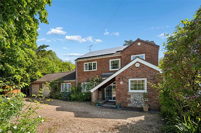 4 Bedroom Detached House For Sale In Moulsford, Wallingford, Oxfordshire, OX10