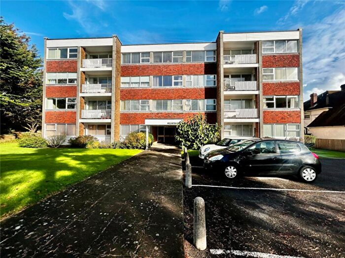2 Bedroom Flat To Rent In Wellington Court, Grand Avenue, BN11