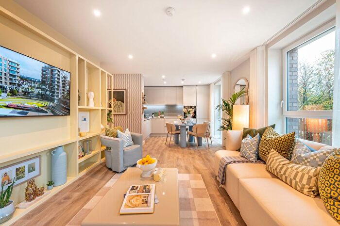 1 Bedroom Flat For Sale In Grand Union, Alperton, HA0
