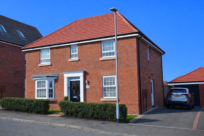 4 Bedroom Detached House For Sale In Hunters Road, Fernwood, NG24