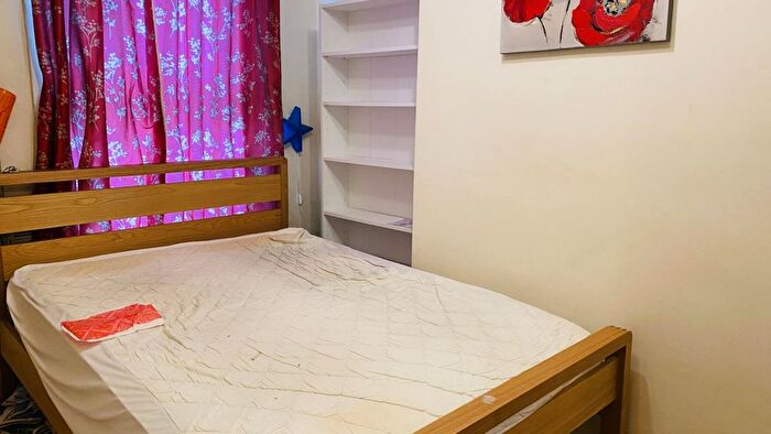 2 Bedroom Terraced House To Rent In Orchard Road, Hounslow, TW4