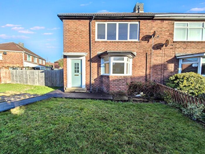 3 Bedroom Semi Detached House For Sale In Barnard Crescent, Hebburn, Tyne And Wear, NE31